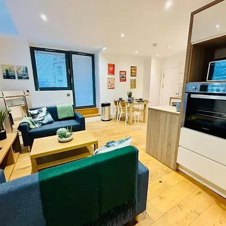 Riverside With Balcony Appartement Bristol