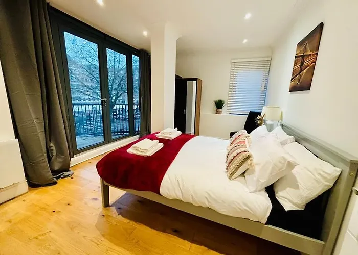 公寓 Riverside With Balcony 布里斯托