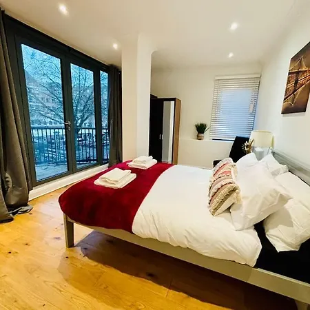 Apartmán Riverside With Balcony Bristol