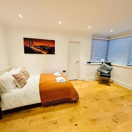 Apartmán Riverside With Balcony